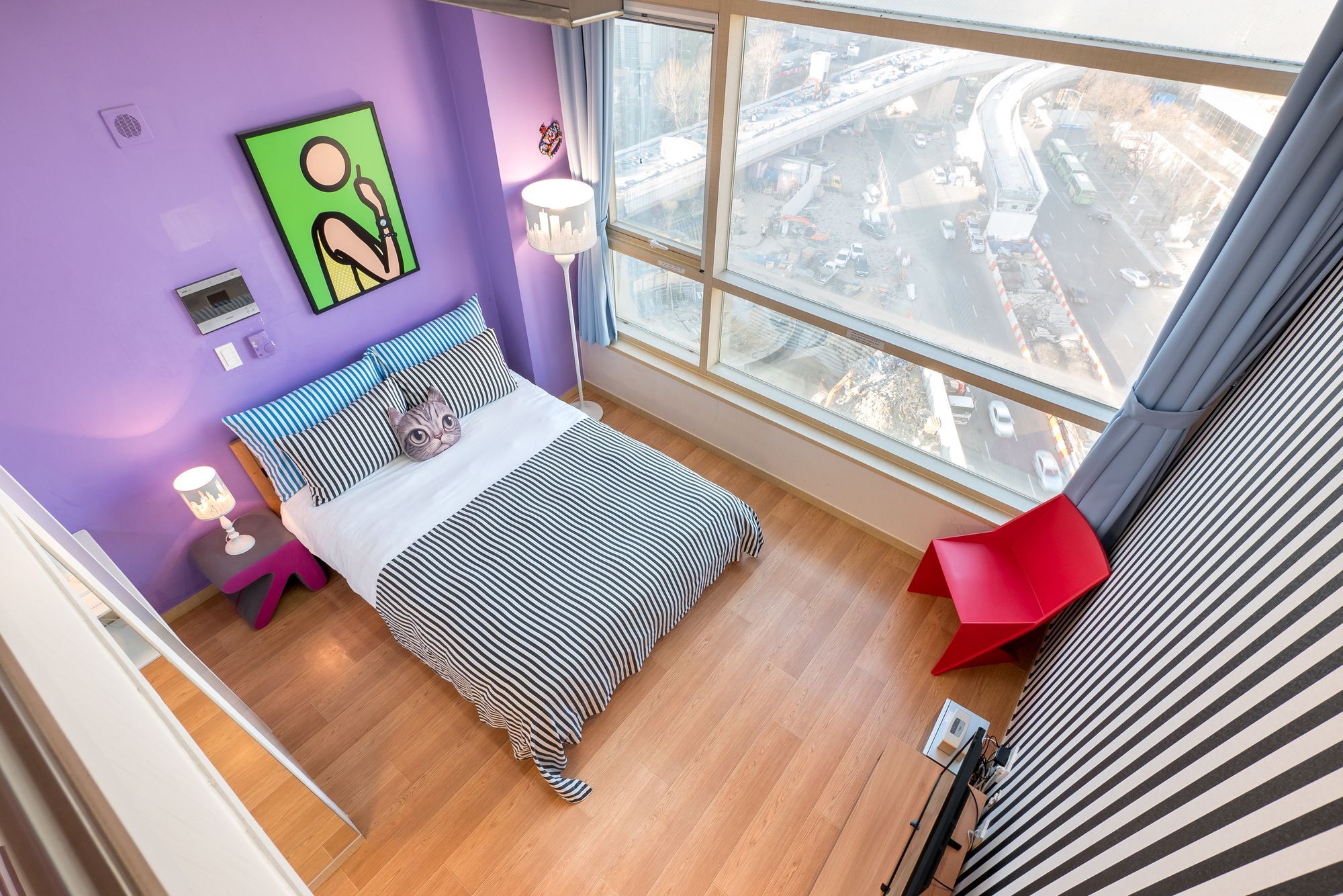 Stn Travel On Apartment *